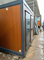 Container sanitaire pavillon WC quadruple équipé – Image 5