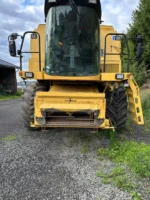 Moissonneuse batteuse New Holland TX64 occasion – Image 2