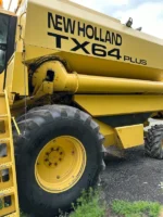 Moissonneuse batteuse New Holland TX64 occasion – Image 4