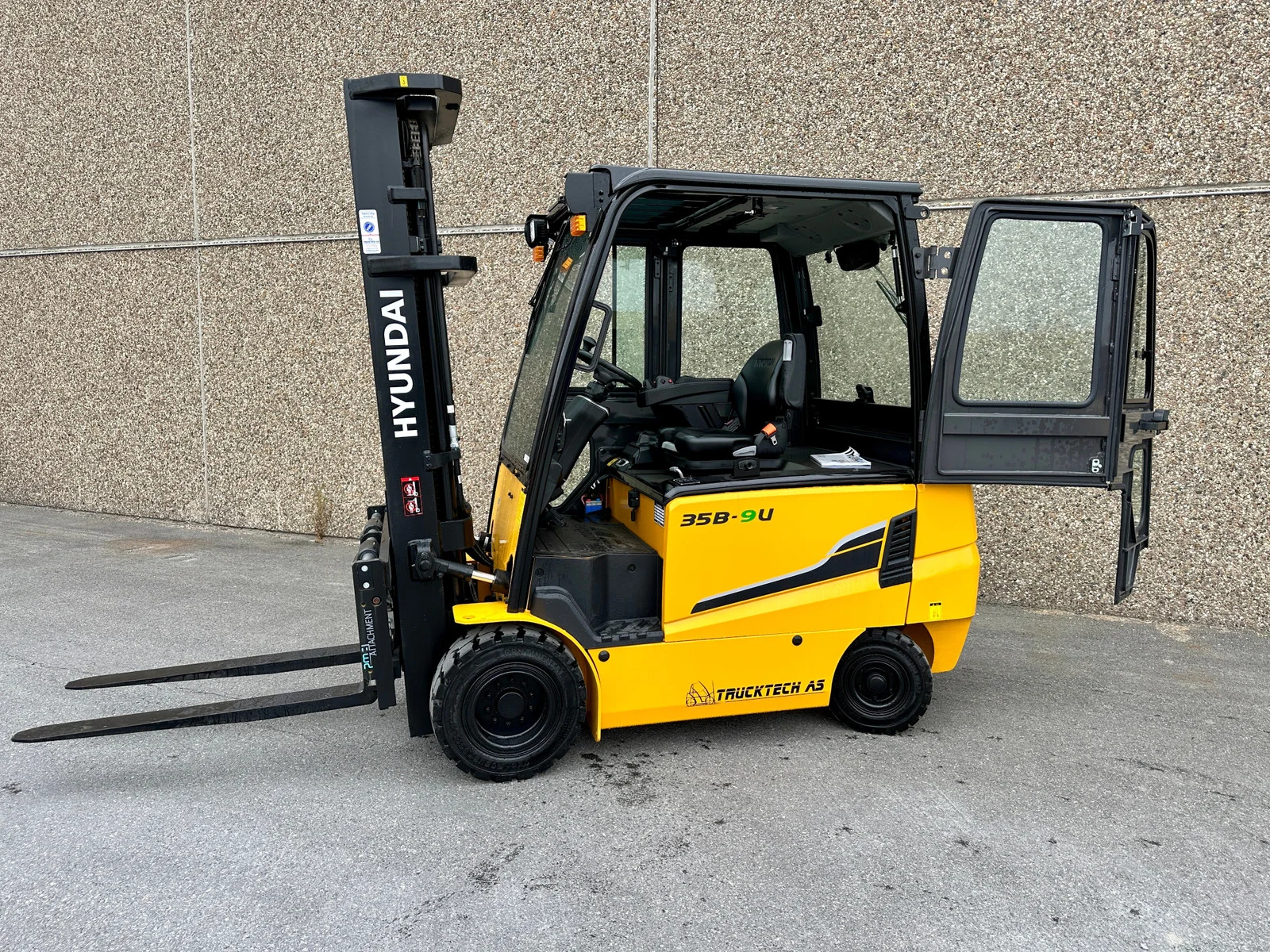 Hyundai-35B-9U-8 HYUNDAI 35B-9U 2023 neuf – Image 1